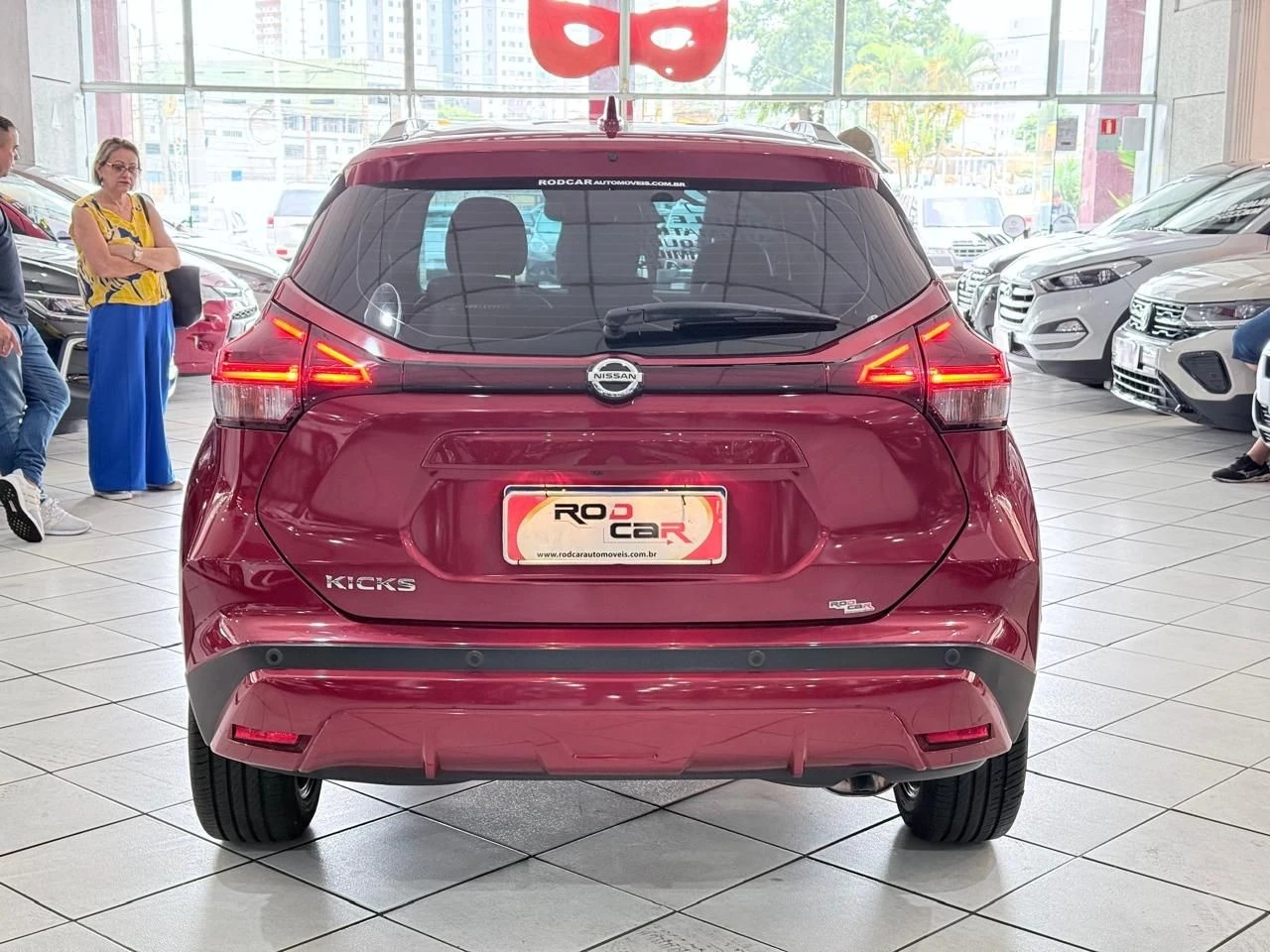 NISSAN KICKS