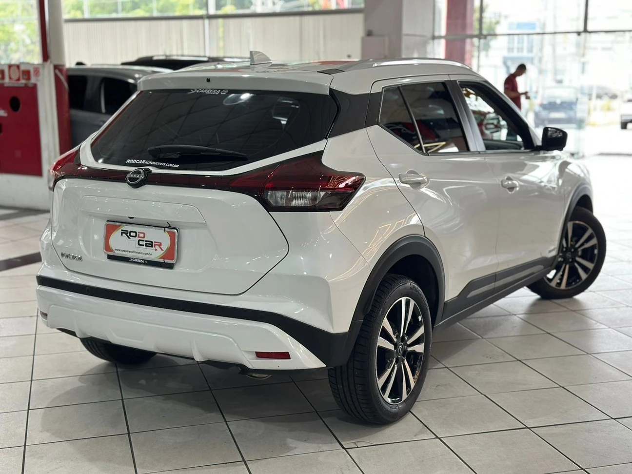NISSAN KICKS