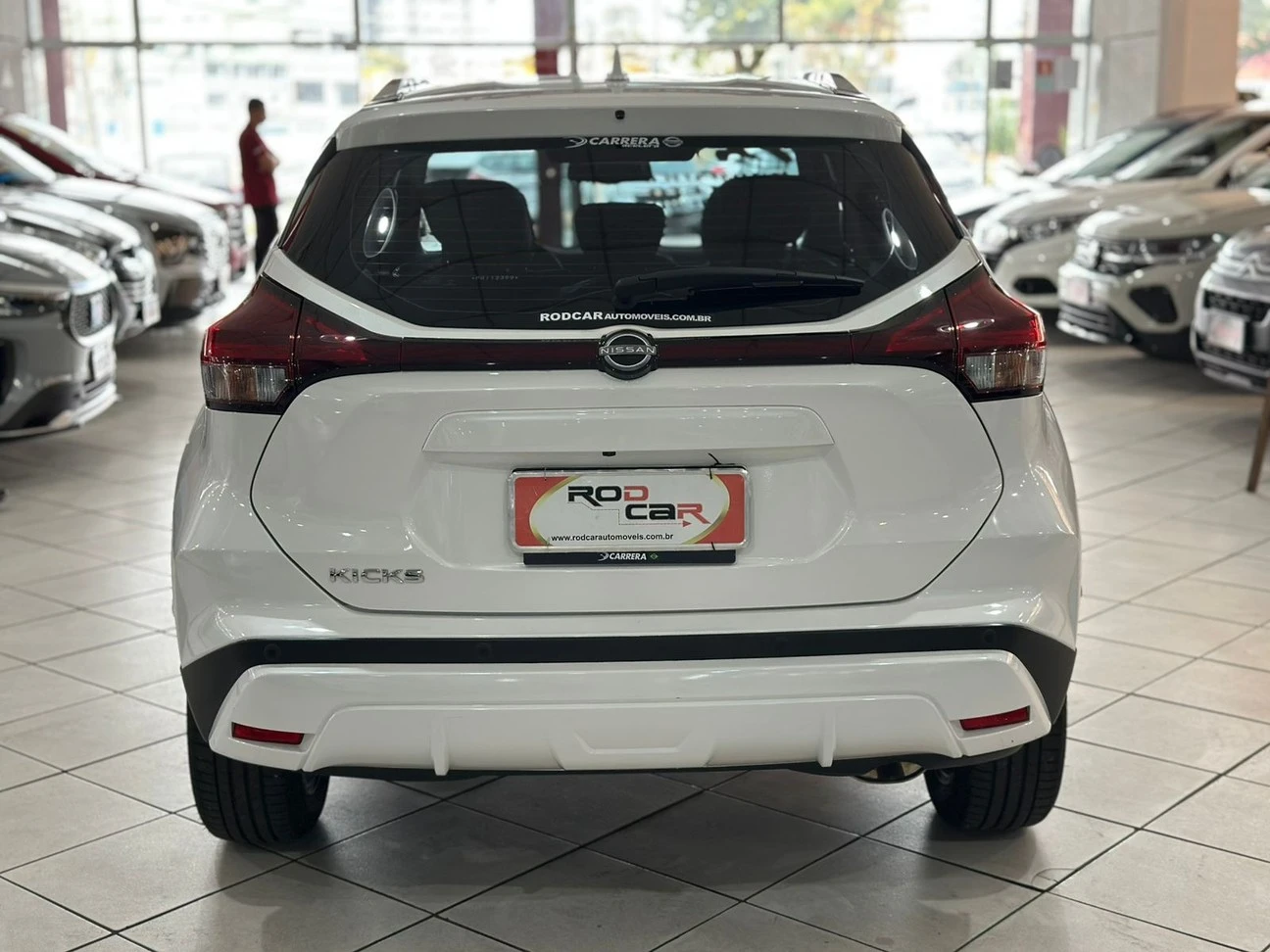 NISSAN KICKS