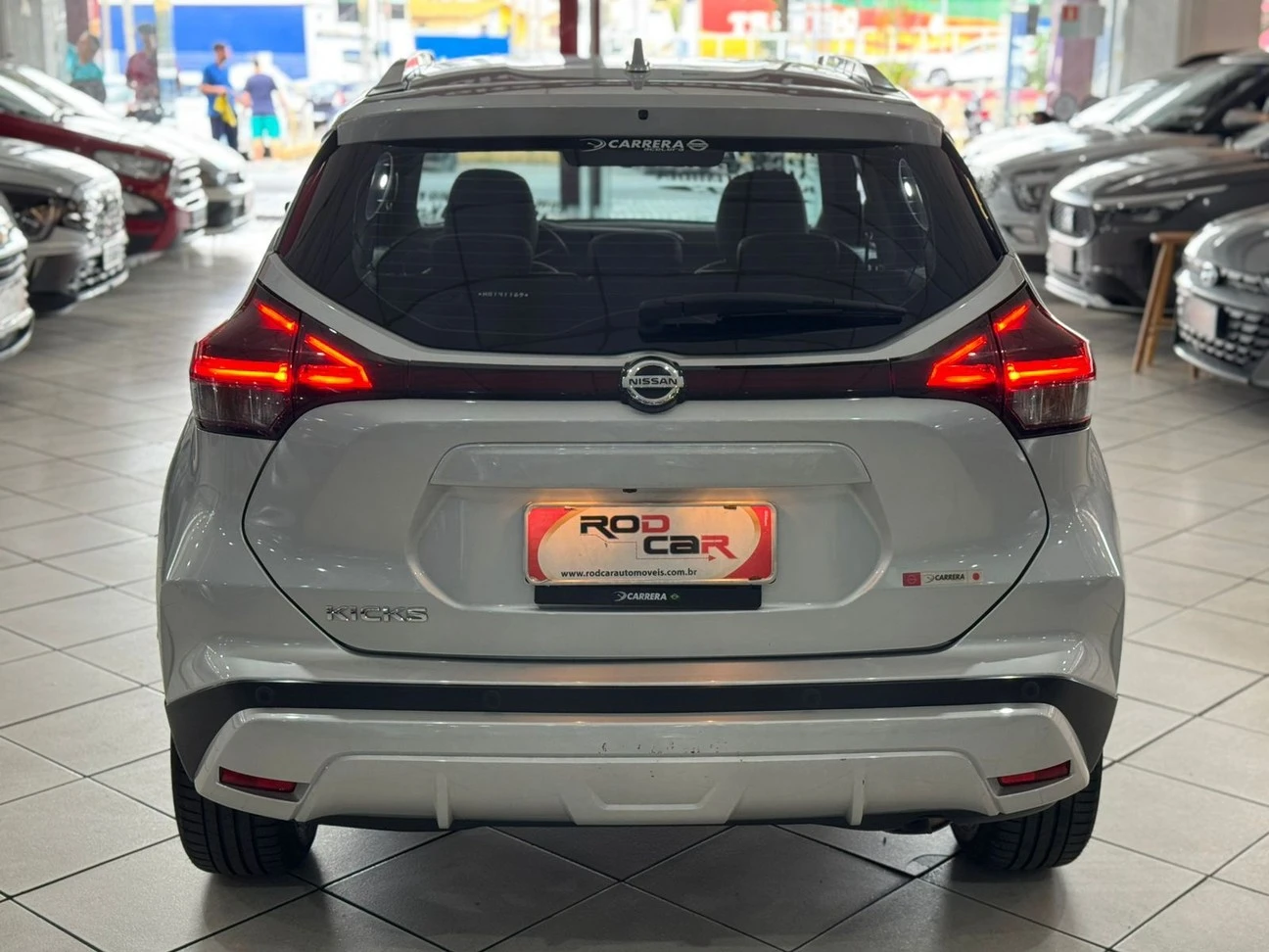 NISSAN KICKS