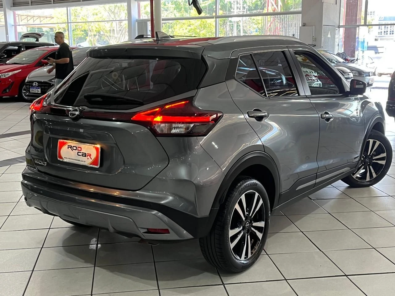 NISSAN KICKS