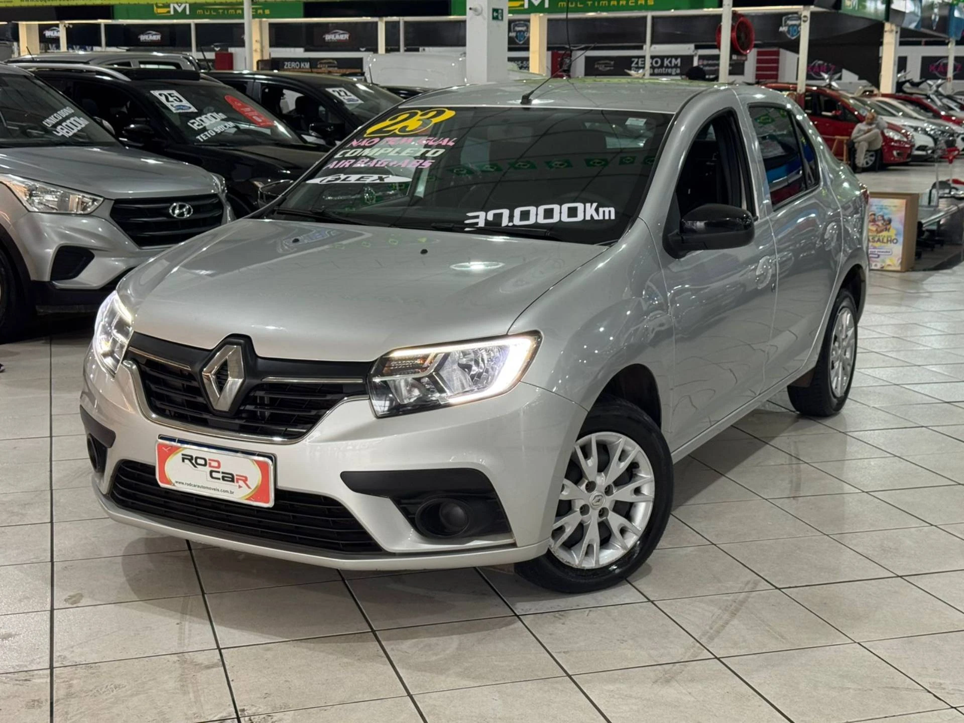 RENAULT LOGAN