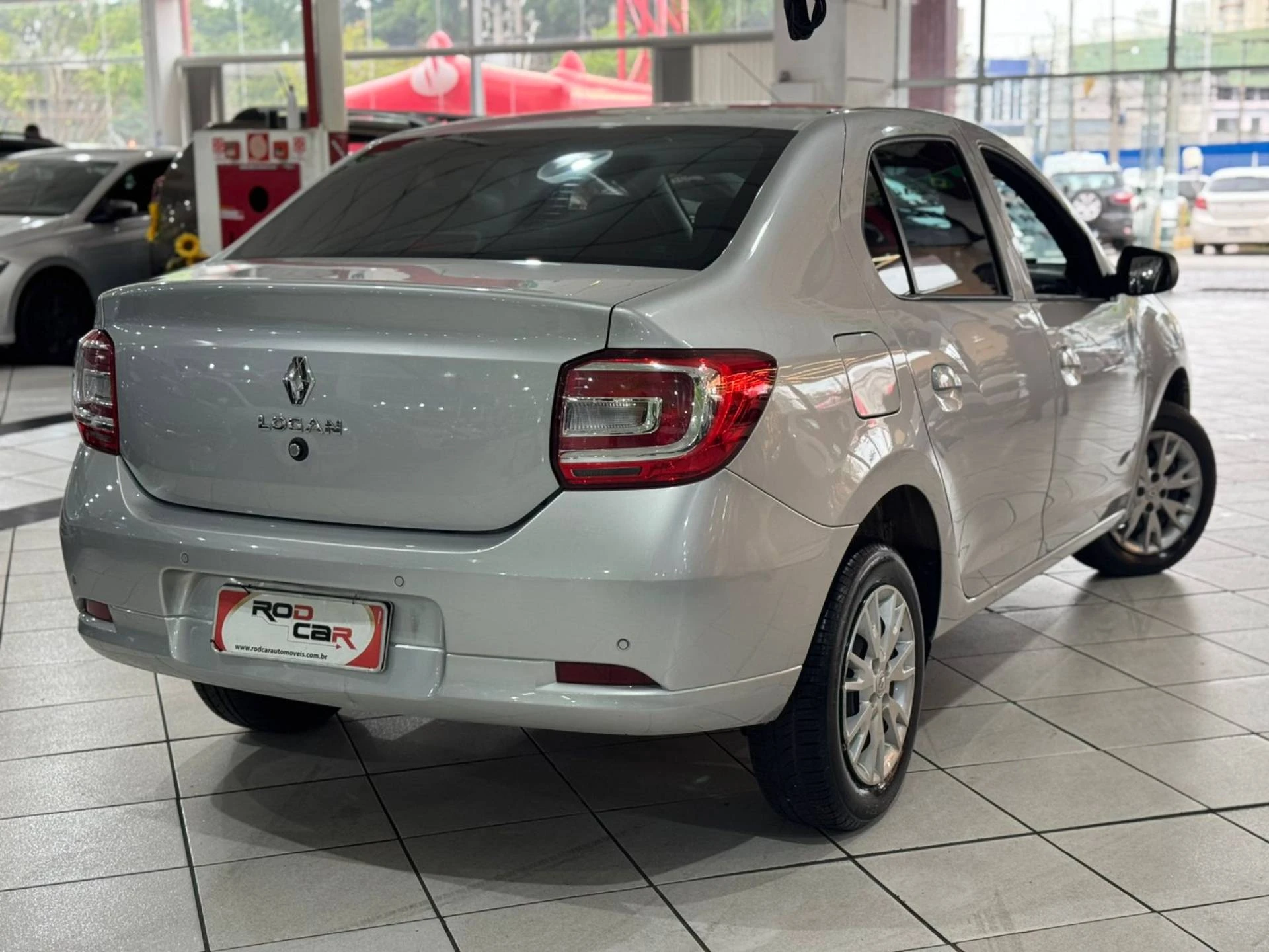 RENAULT LOGAN