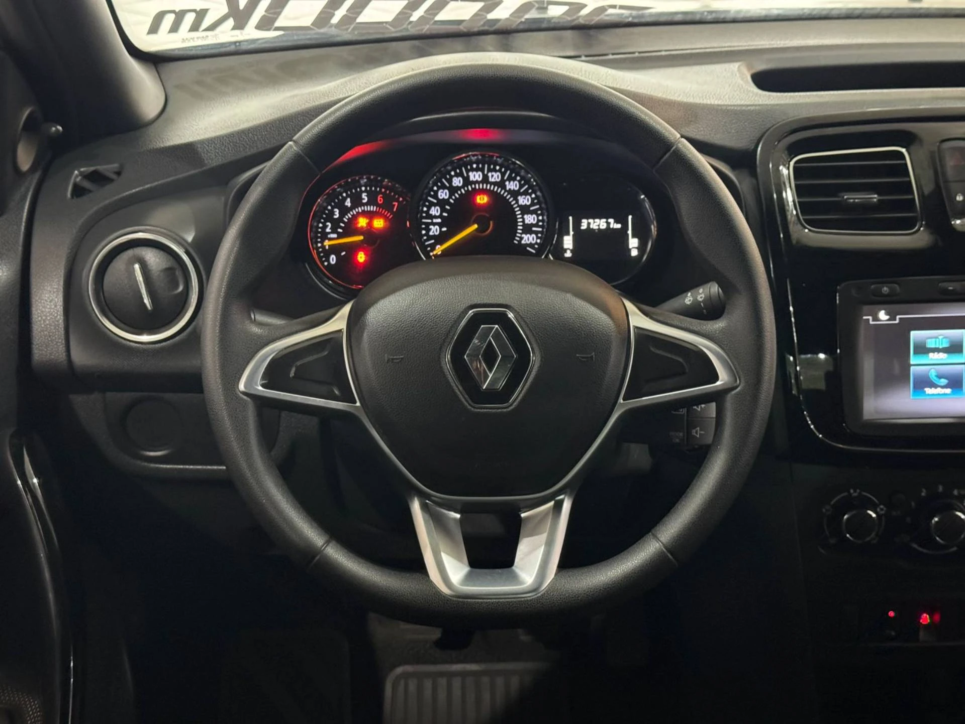 RENAULT LOGAN