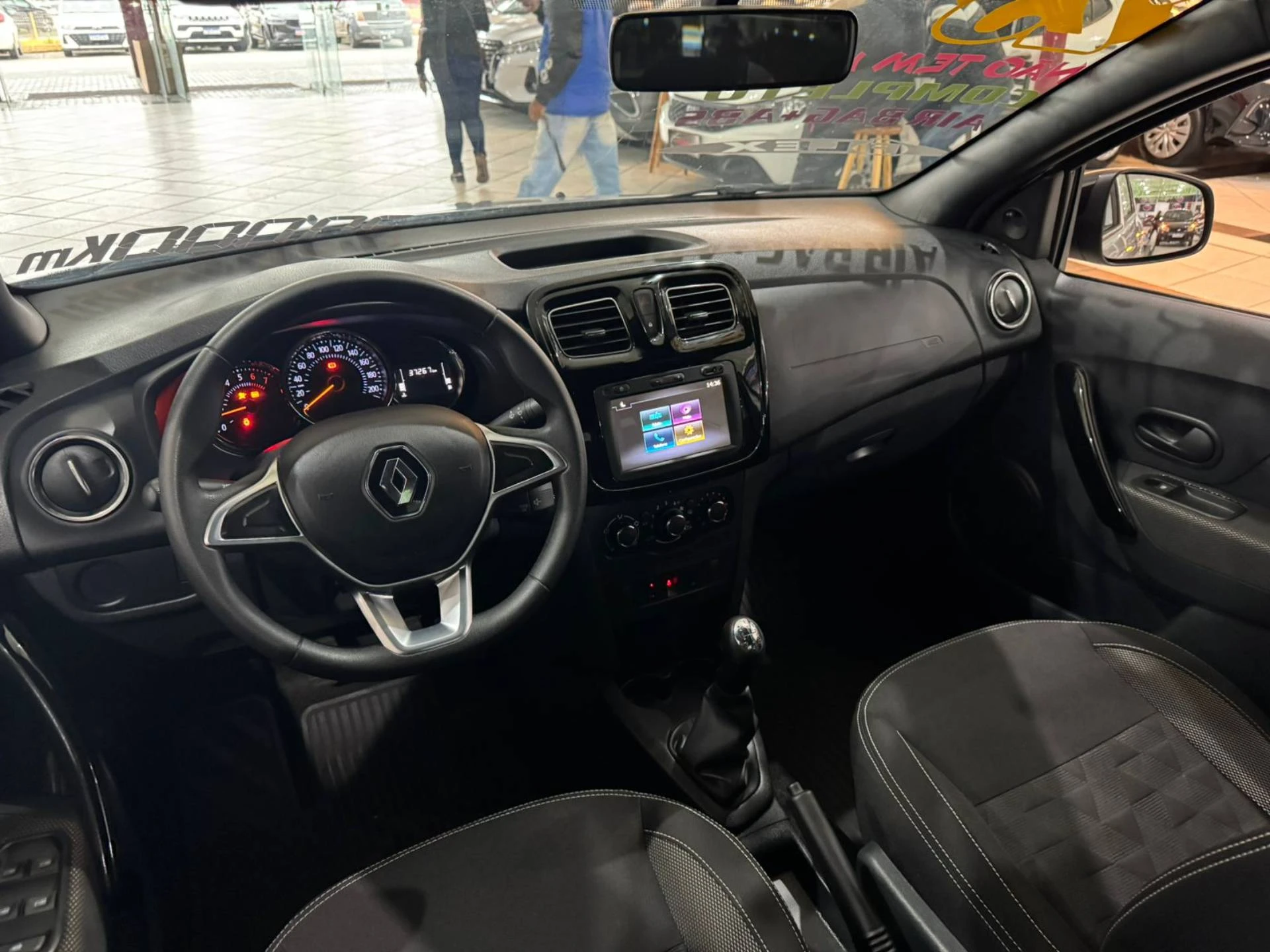 RENAULT LOGAN