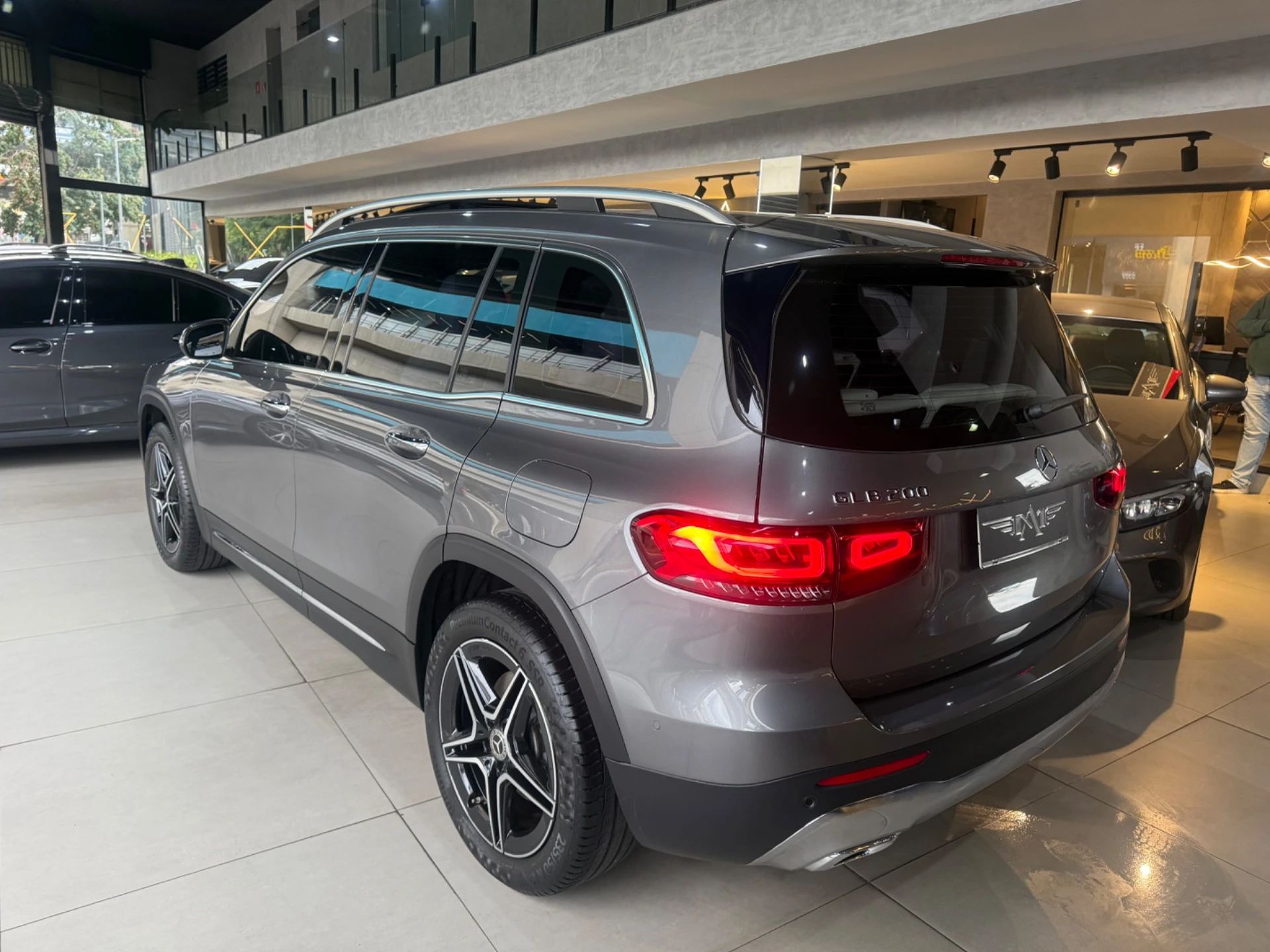 MERCEDES-BENZ GLB 200