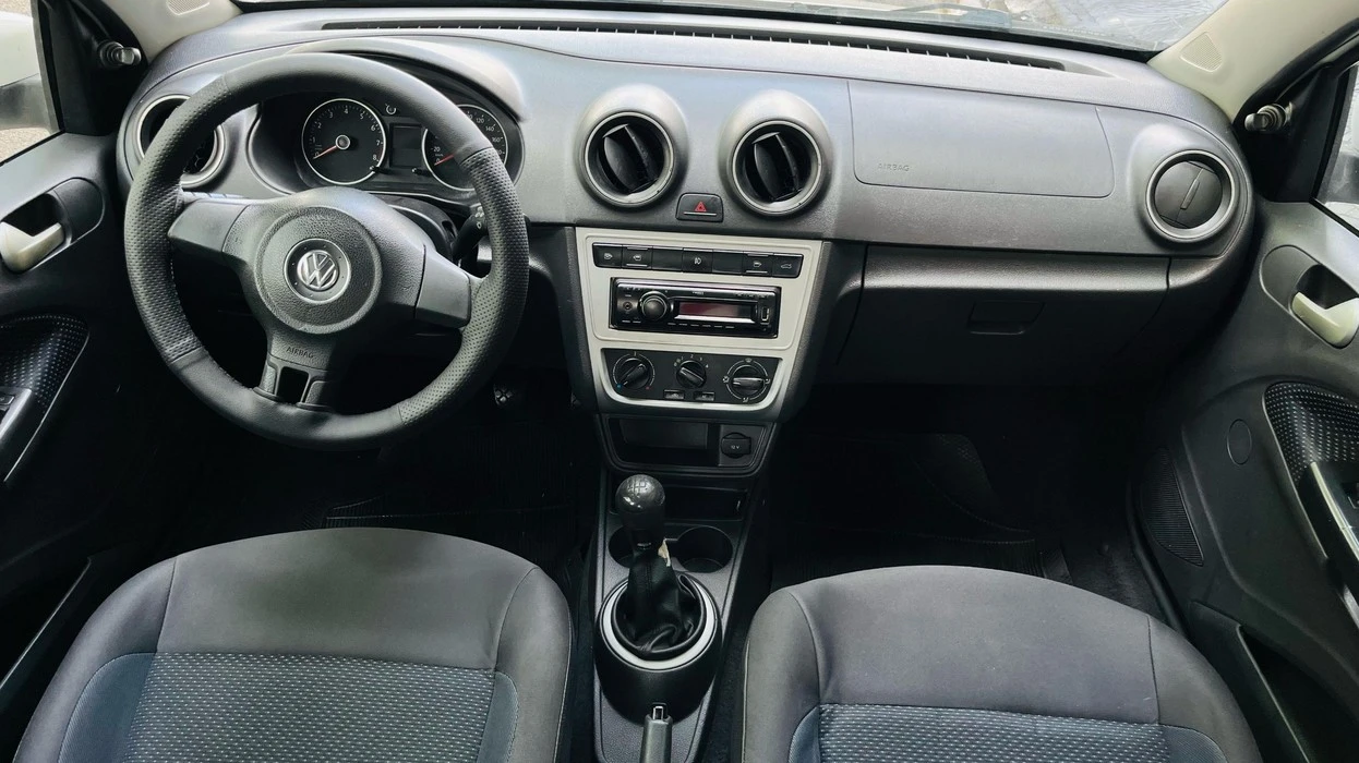 VOLKSWAGEN GOL