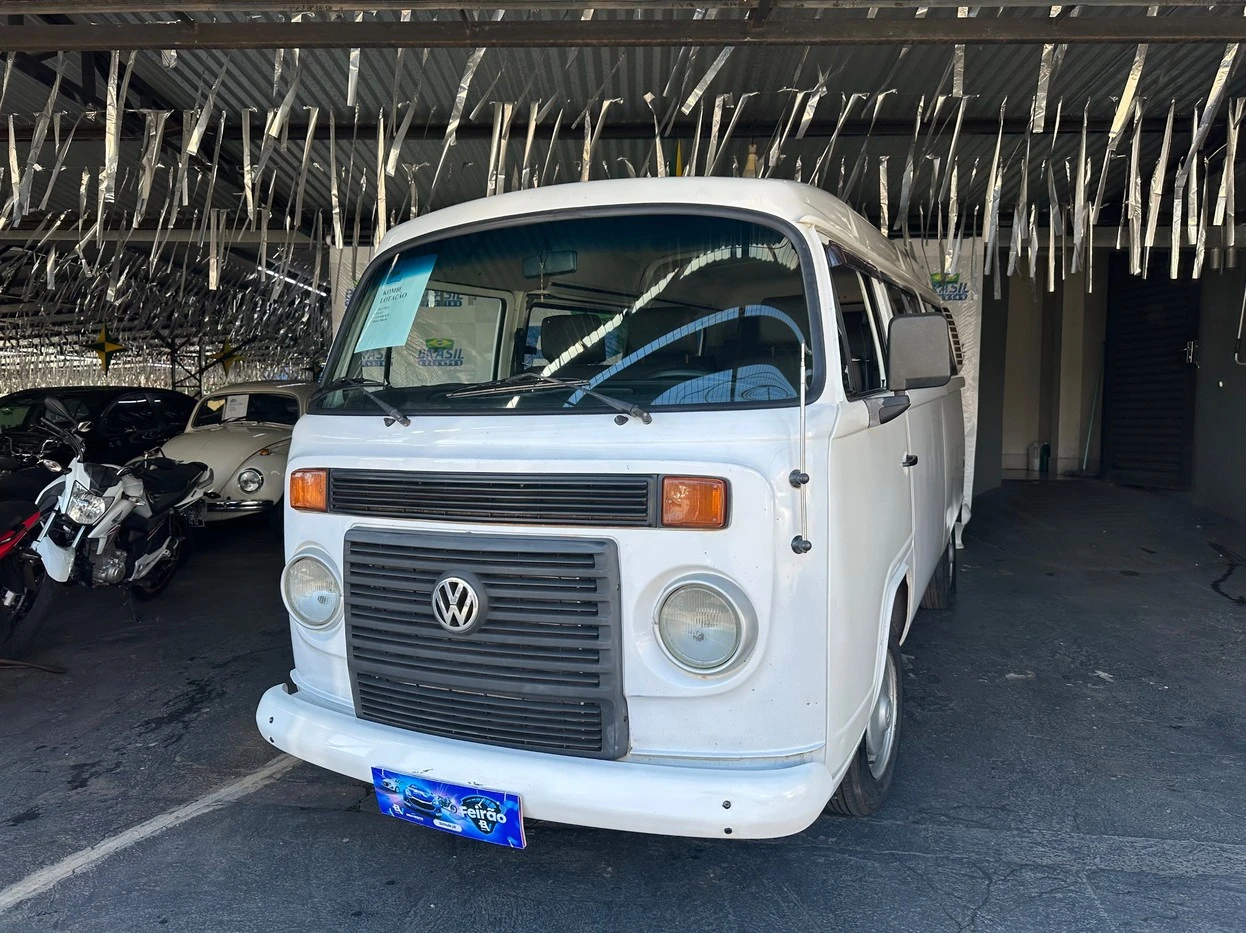 VOLKSWAGEN KOMBI