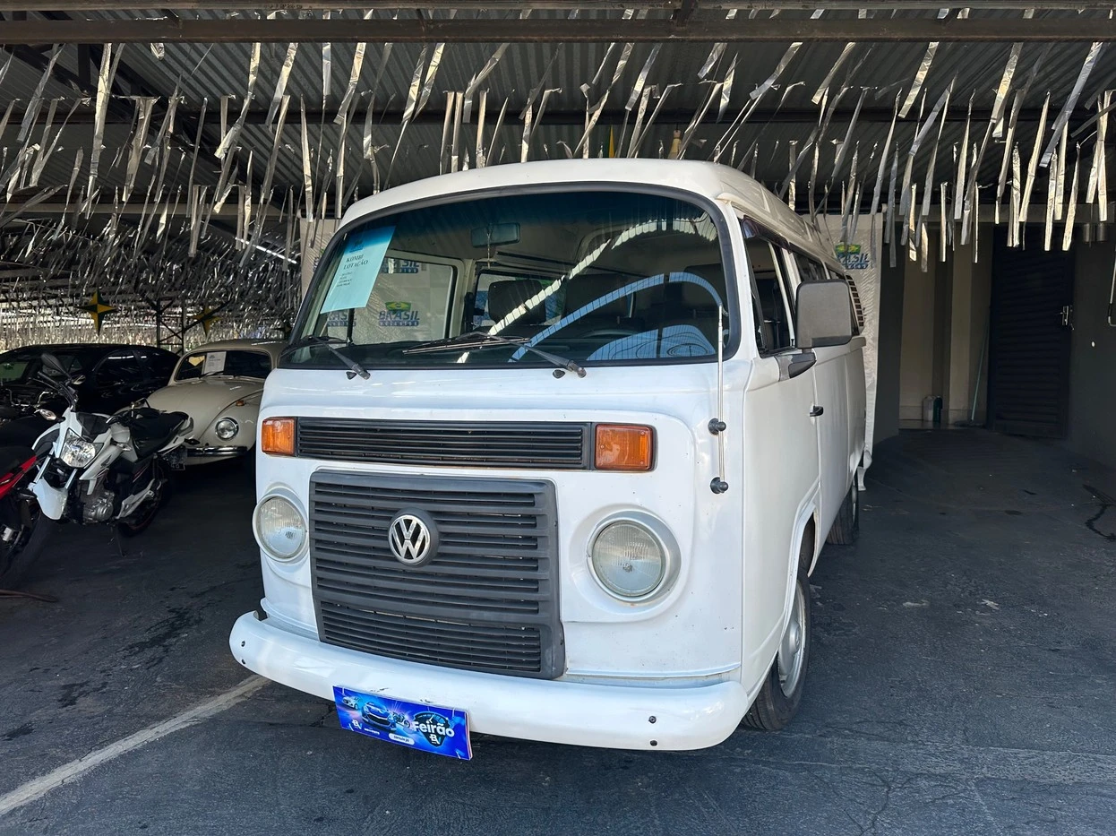 VOLKSWAGEN KOMBI