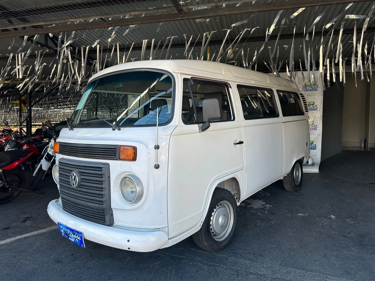VOLKSWAGEN KOMBI
