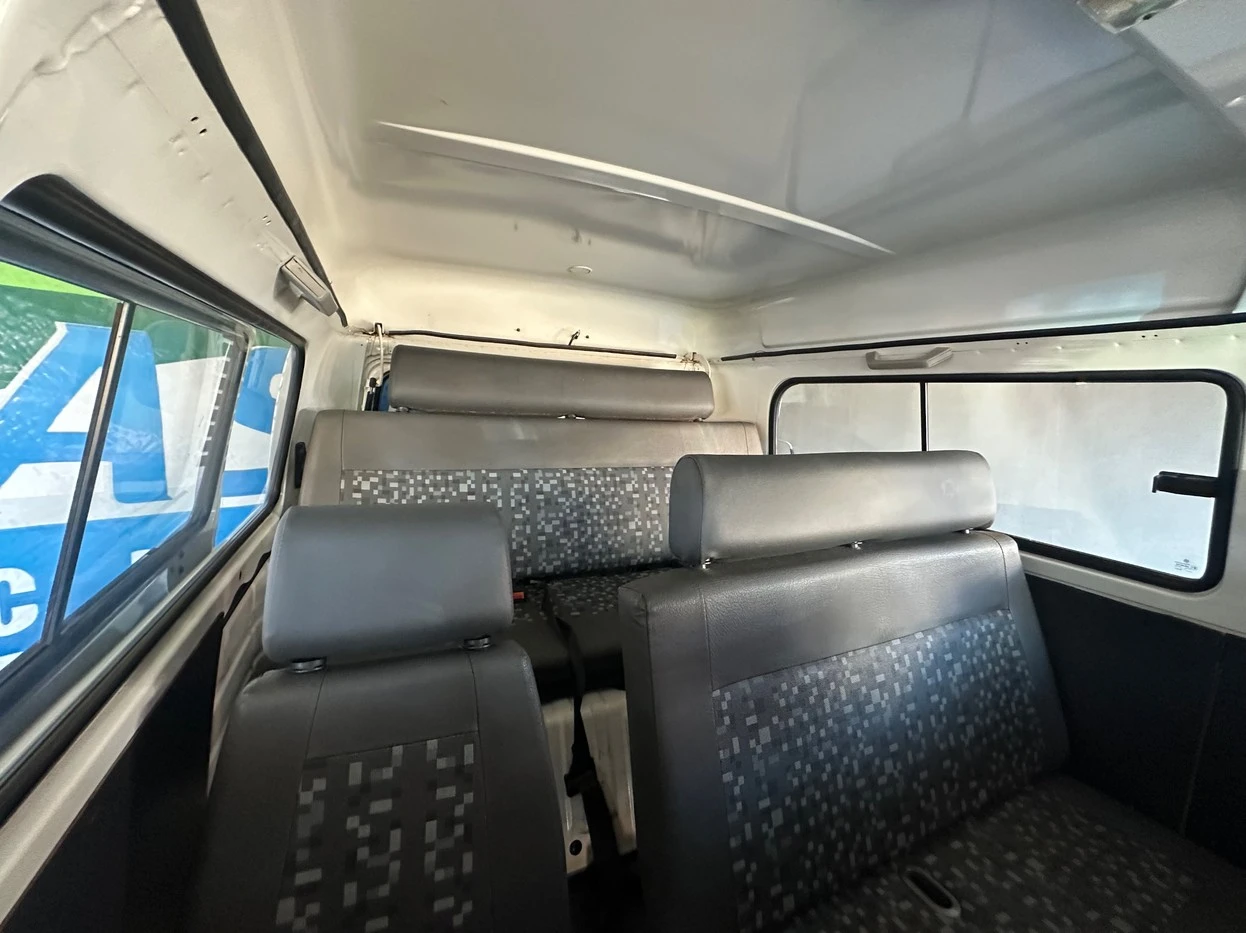 VOLKSWAGEN KOMBI