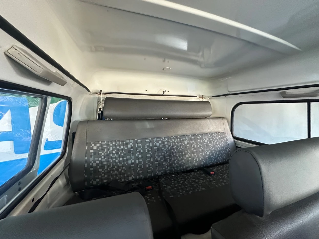 VOLKSWAGEN KOMBI