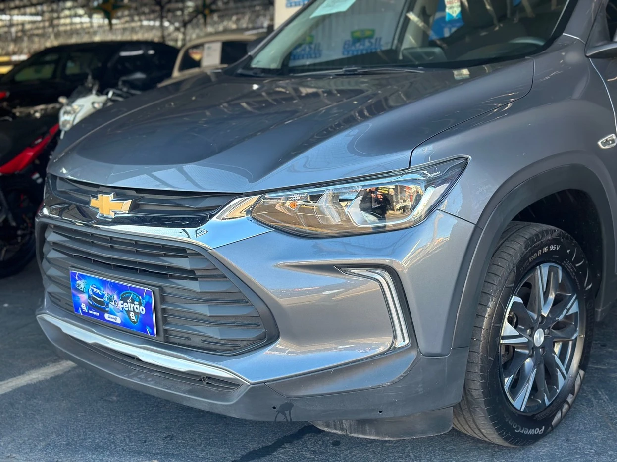 CHEVROLET TRACKER