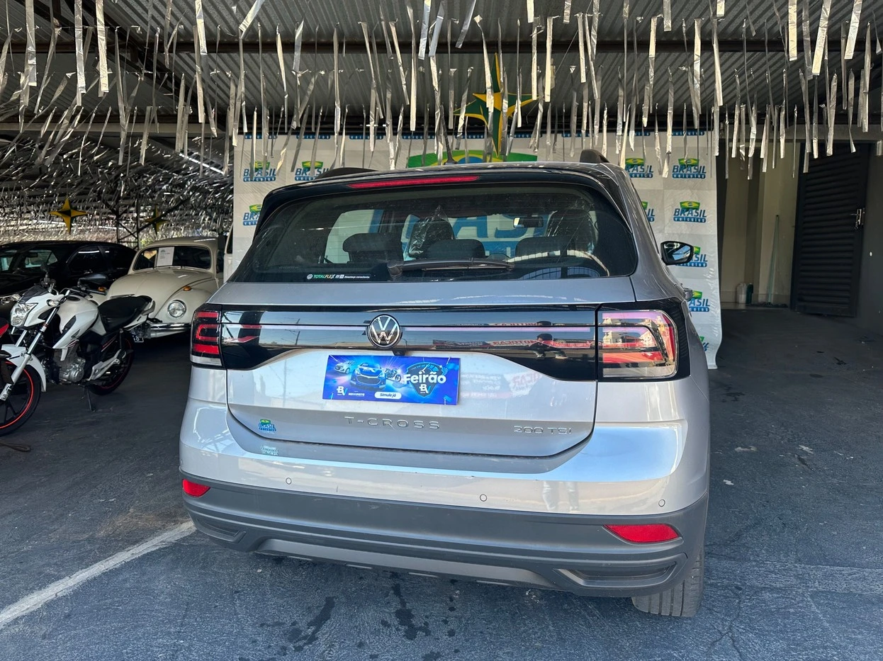 VOLKSWAGEN T-CROSS