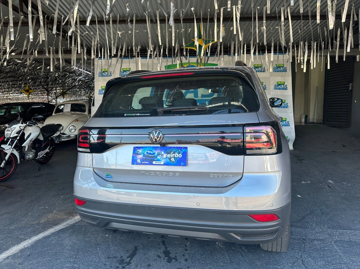 VOLKSWAGEN T-CROSS