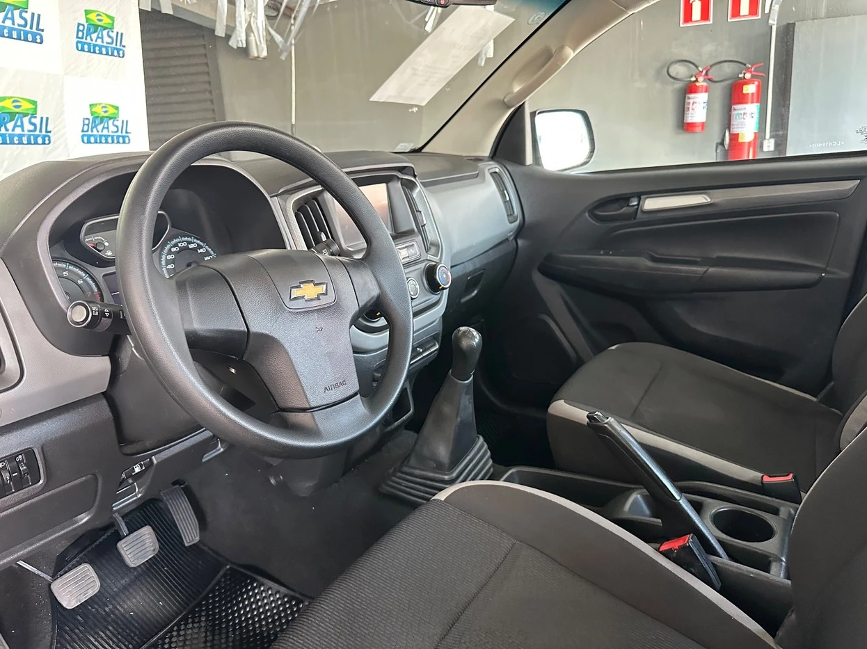 CHEVROLET S10