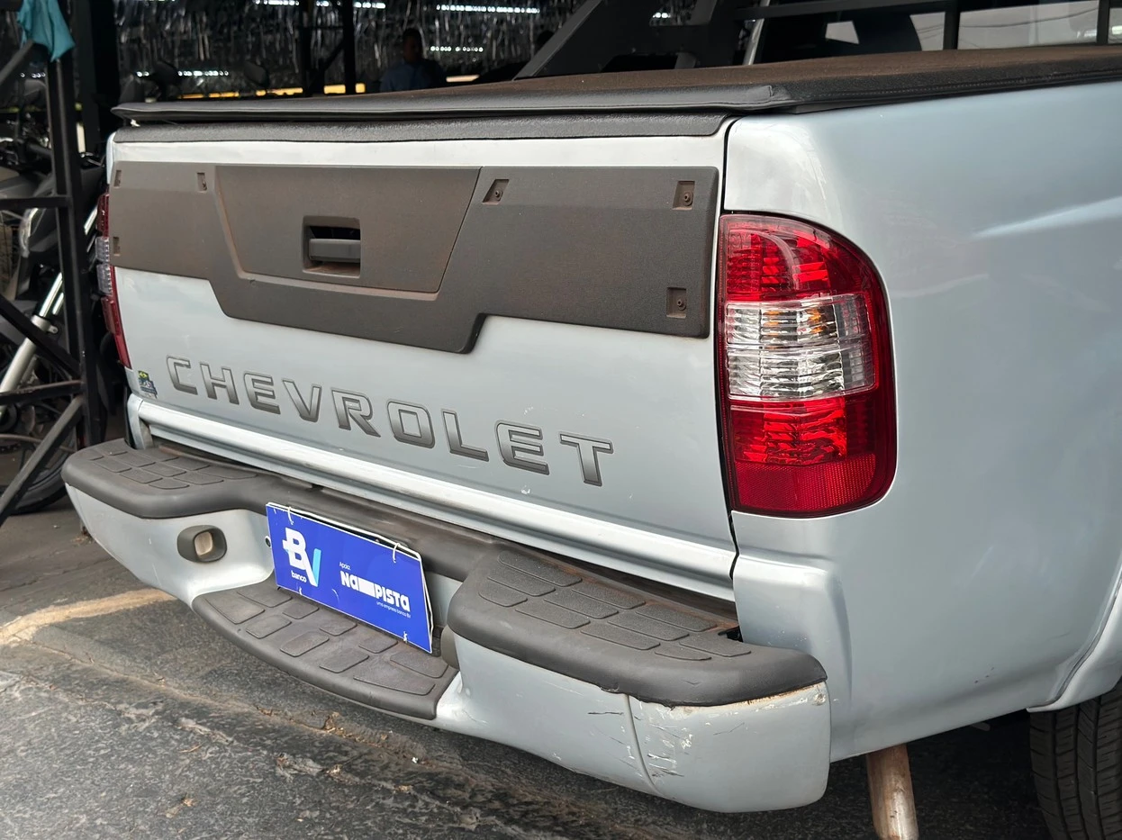 CHEVROLET S10