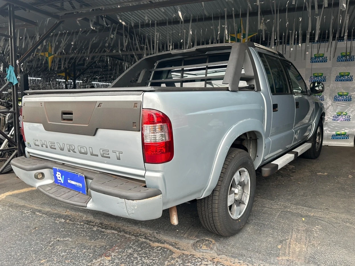 CHEVROLET S10