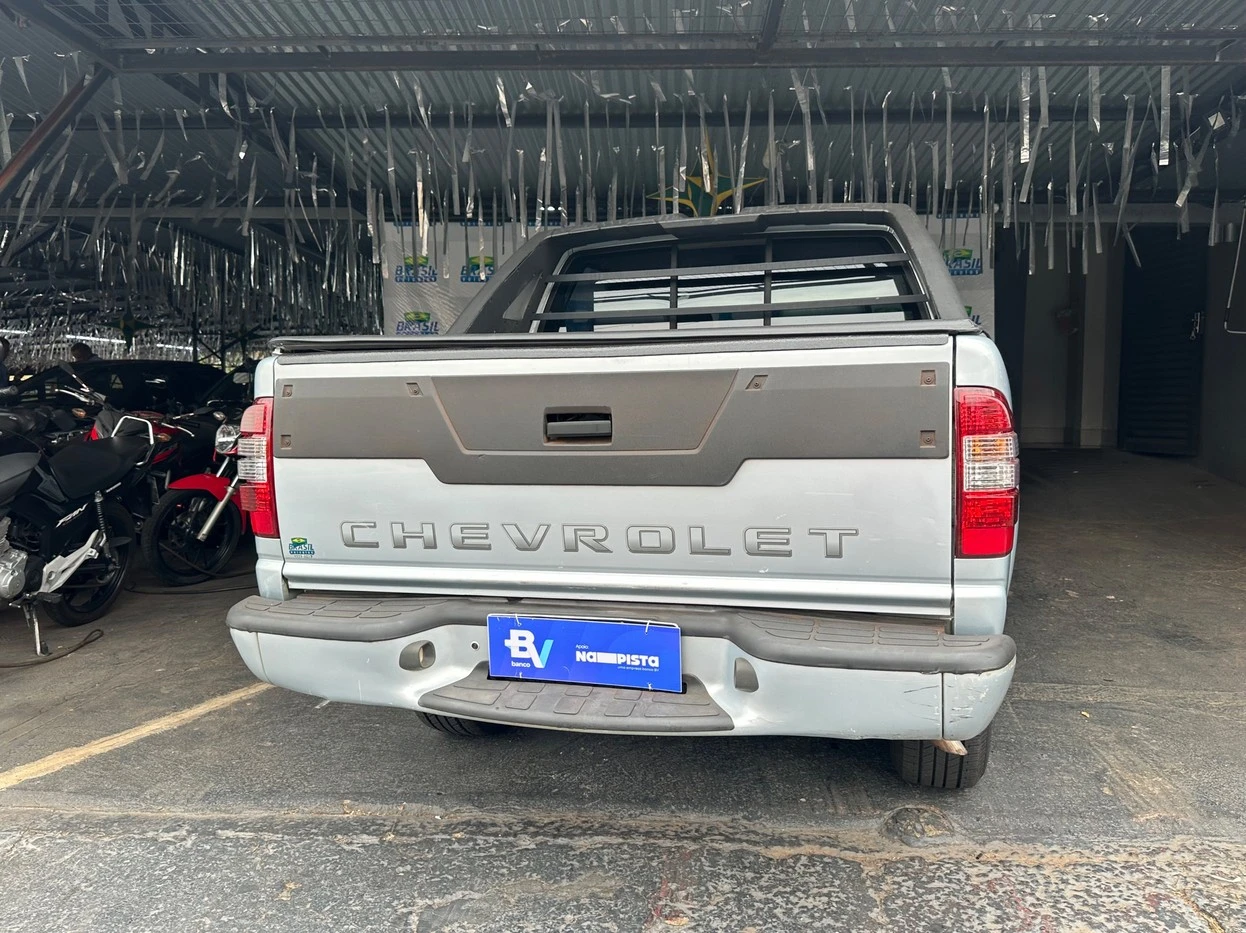 CHEVROLET S10