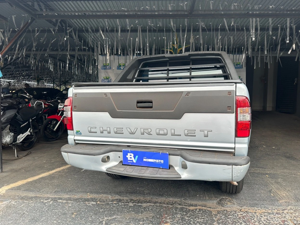 CHEVROLET S10
