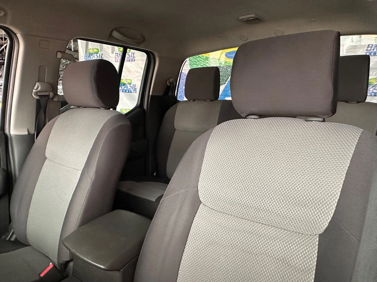 NISSAN FRONTIER