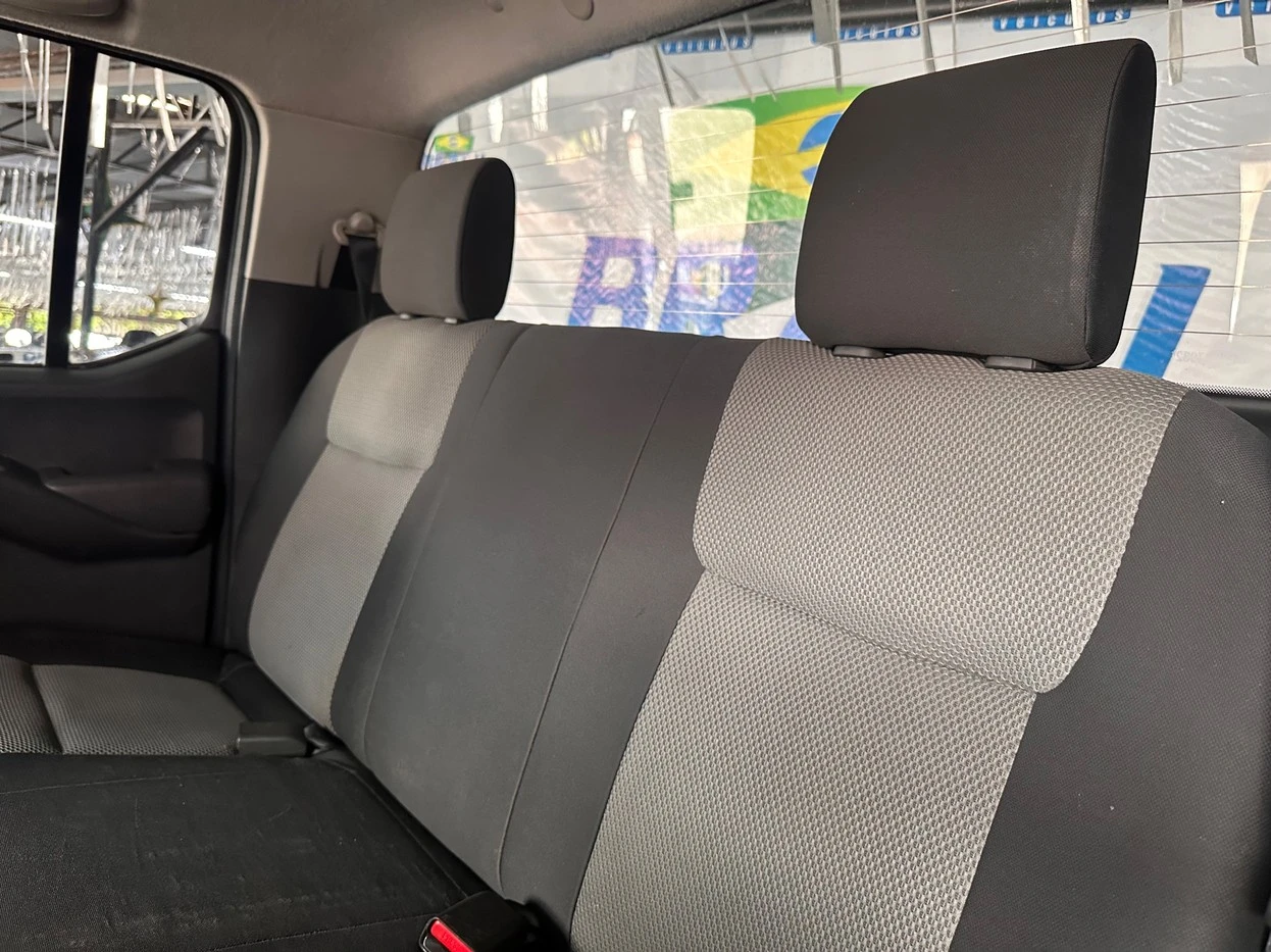 NISSAN FRONTIER