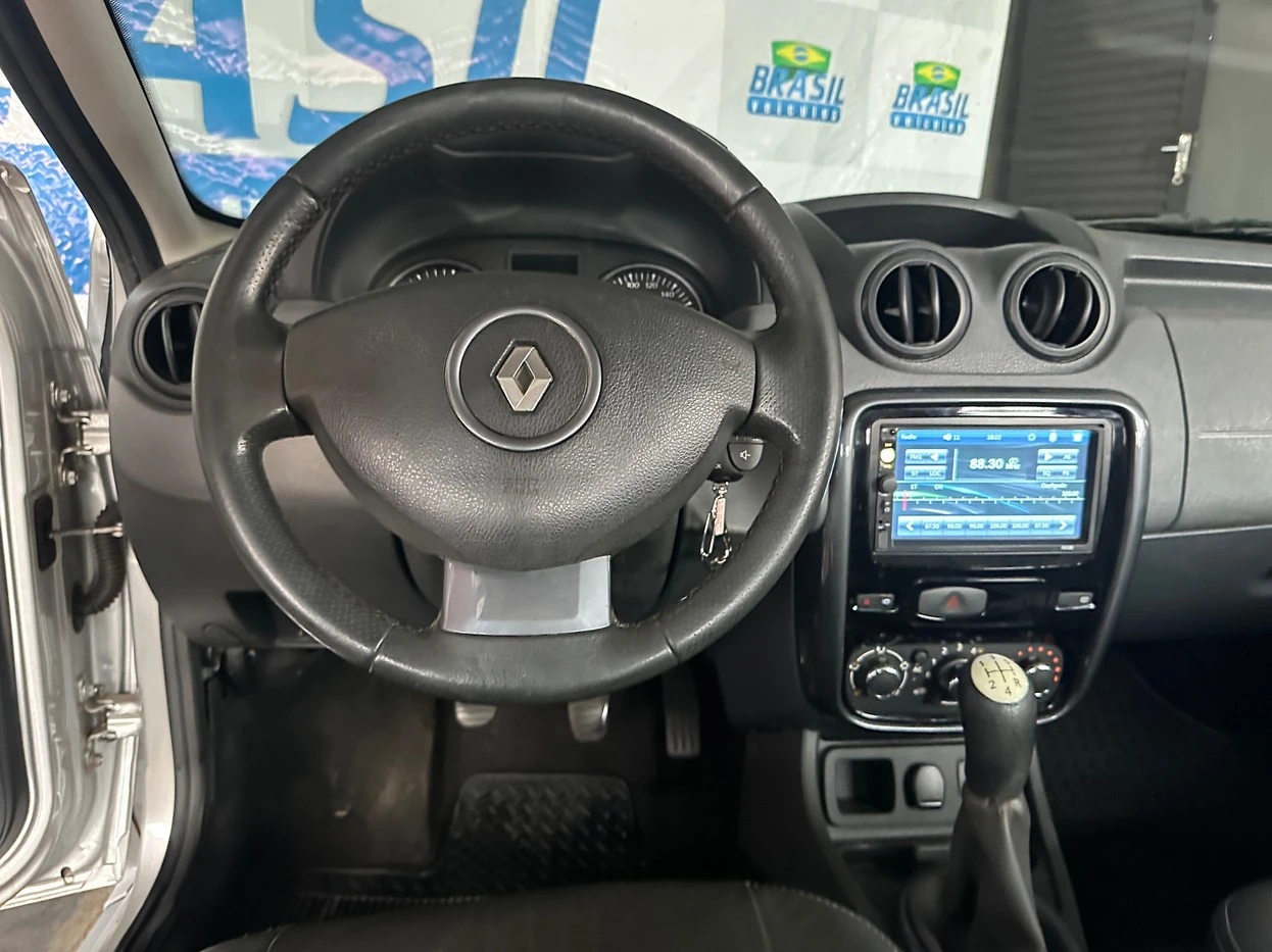 RENAULT DUSTER