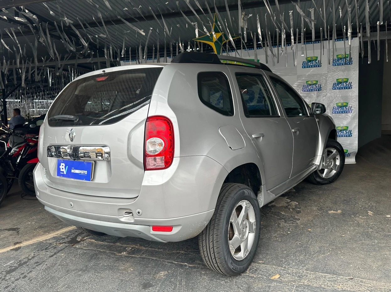 RENAULT DUSTER