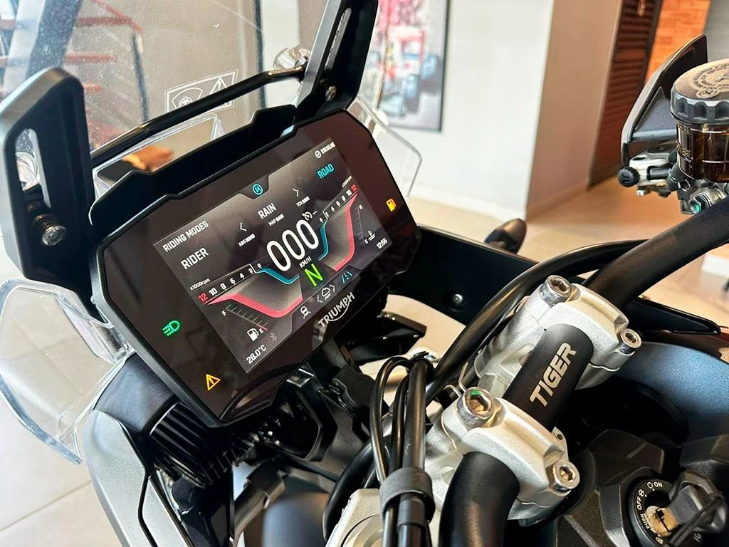TRIUMPH TIGER 900 GT PRO