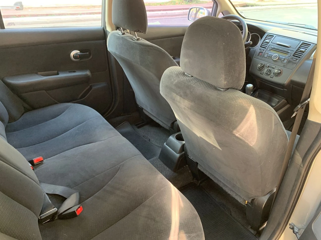 NISSAN TIIDA
