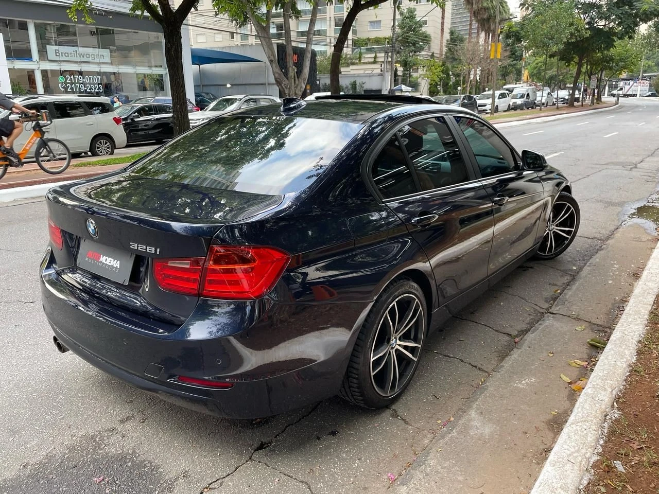 BMW 328I