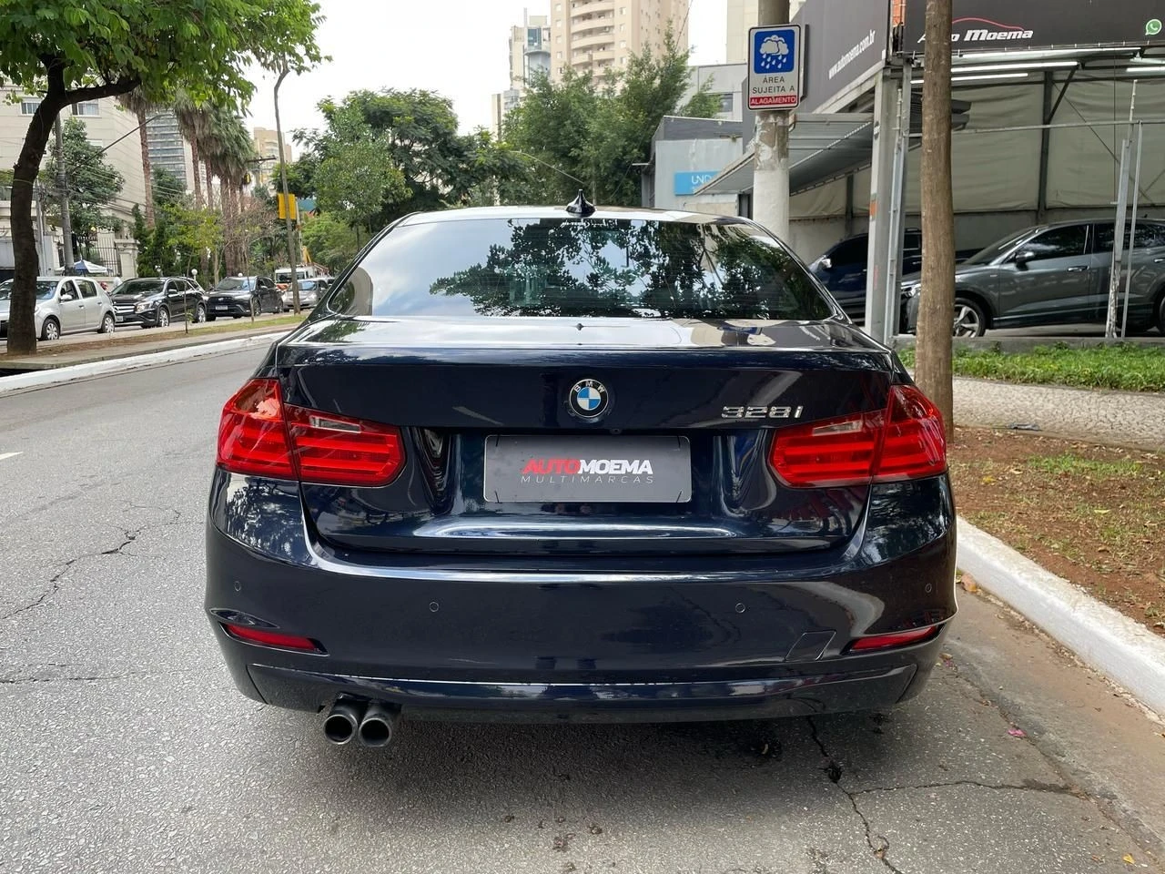 BMW 328I