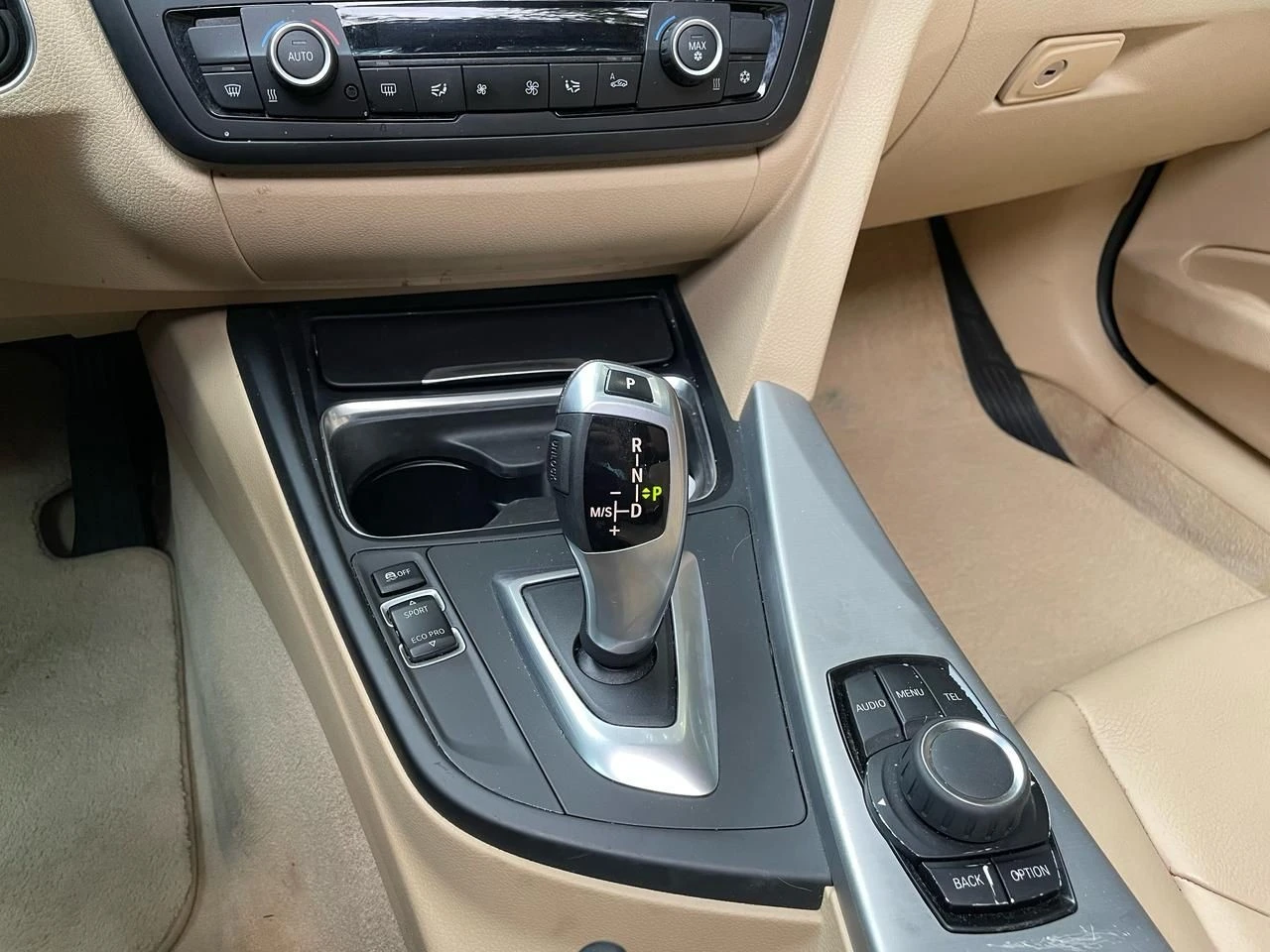 BMW 328I