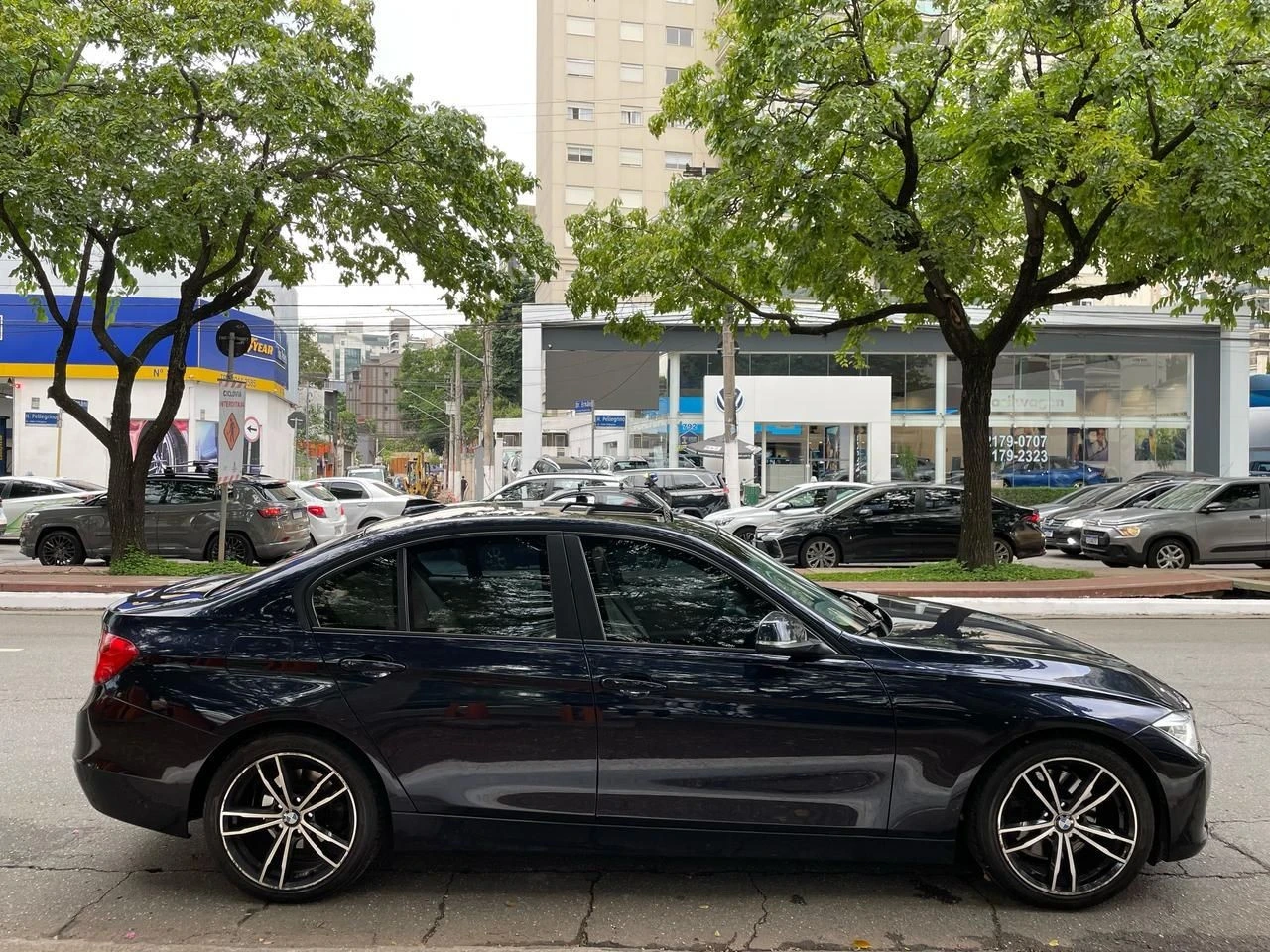 BMW 328I