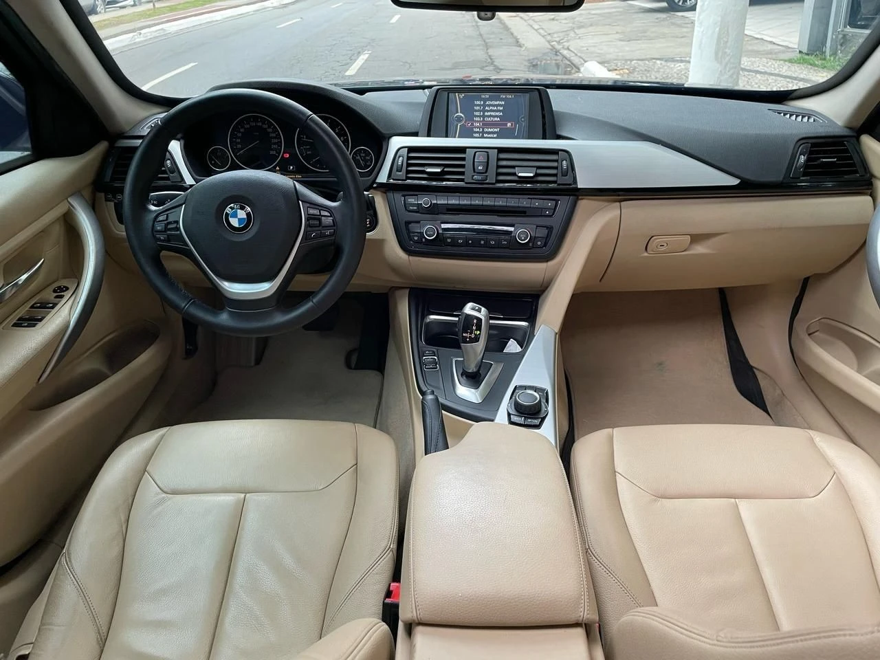 BMW 328I