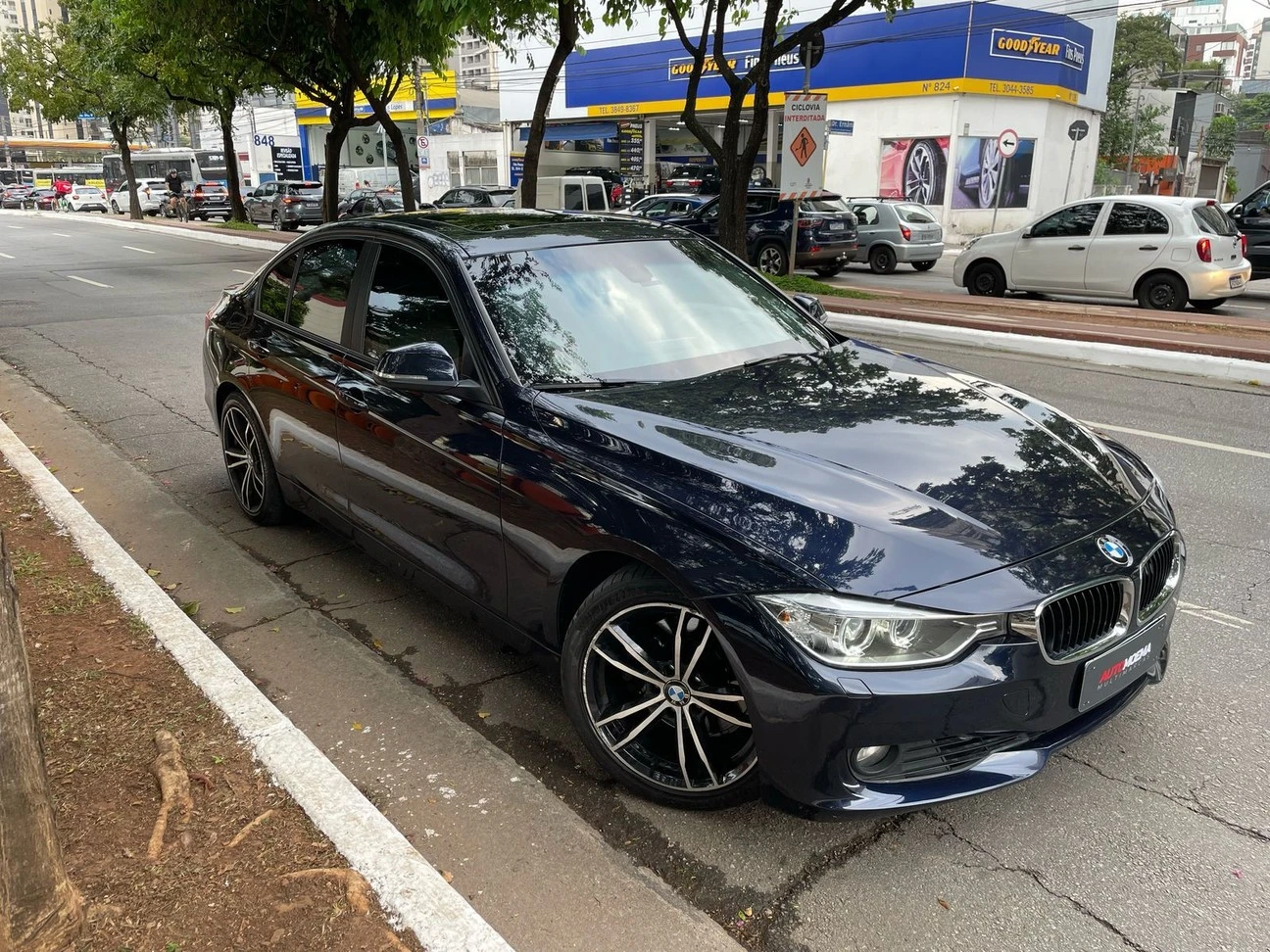 BMW 328I