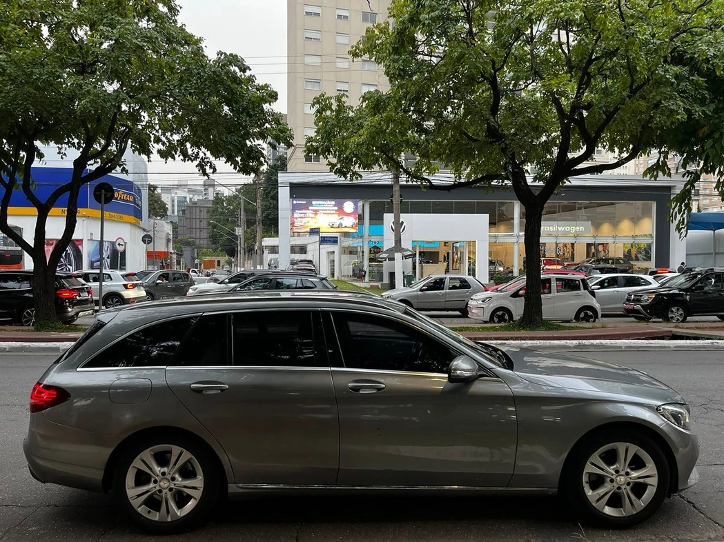 MERCEDES-BENZ C 180