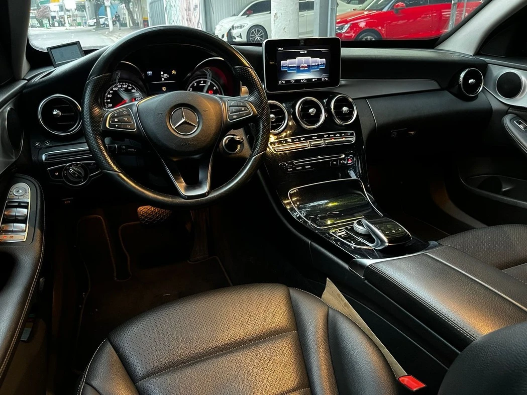 MERCEDES-BENZ C 180