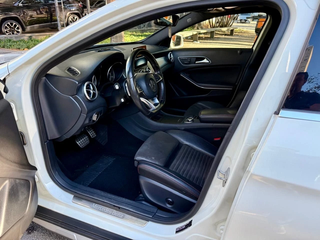 MERCEDES-BENZ GLA 250