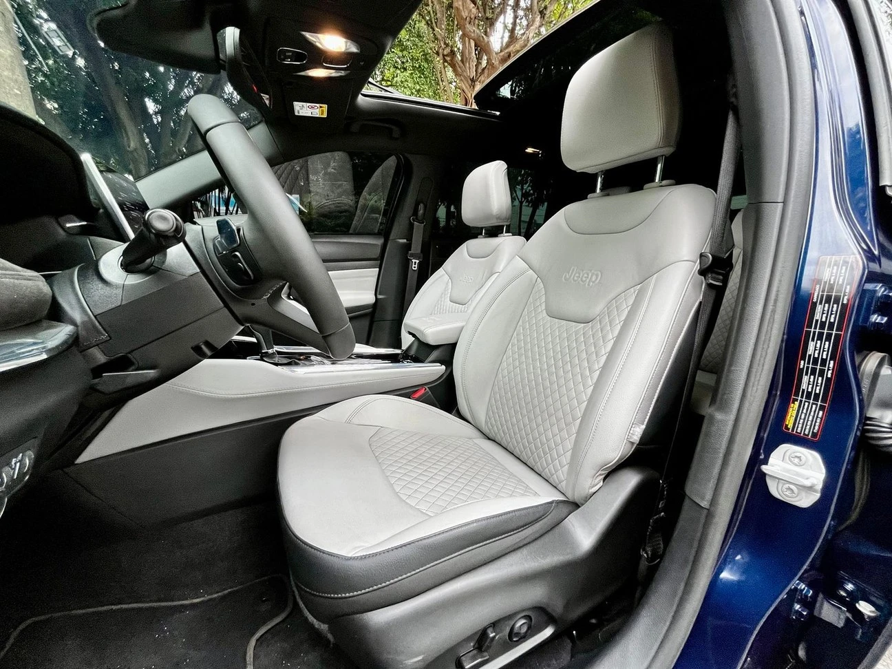 JEEP COMMANDER