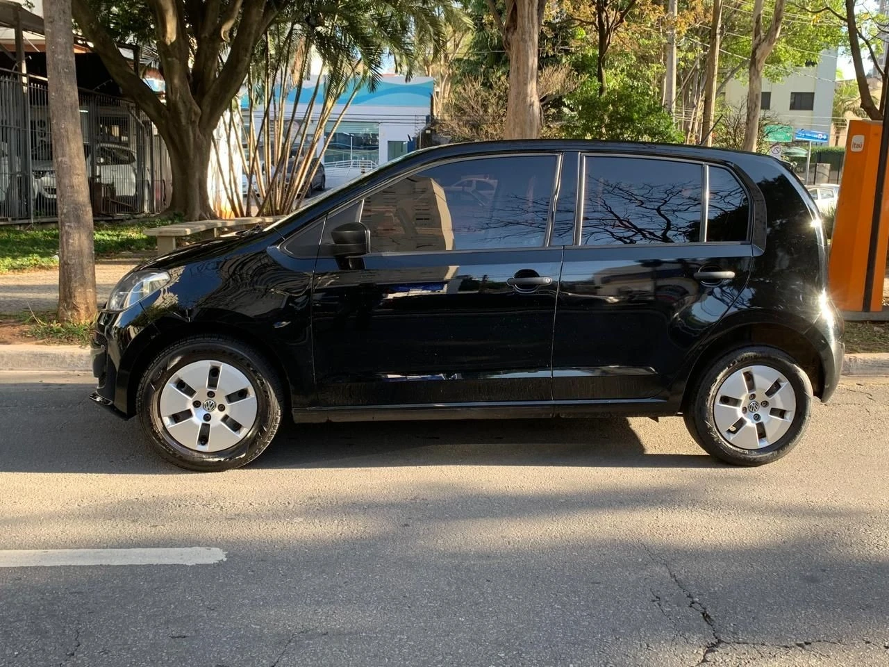 VOLKSWAGEN UP