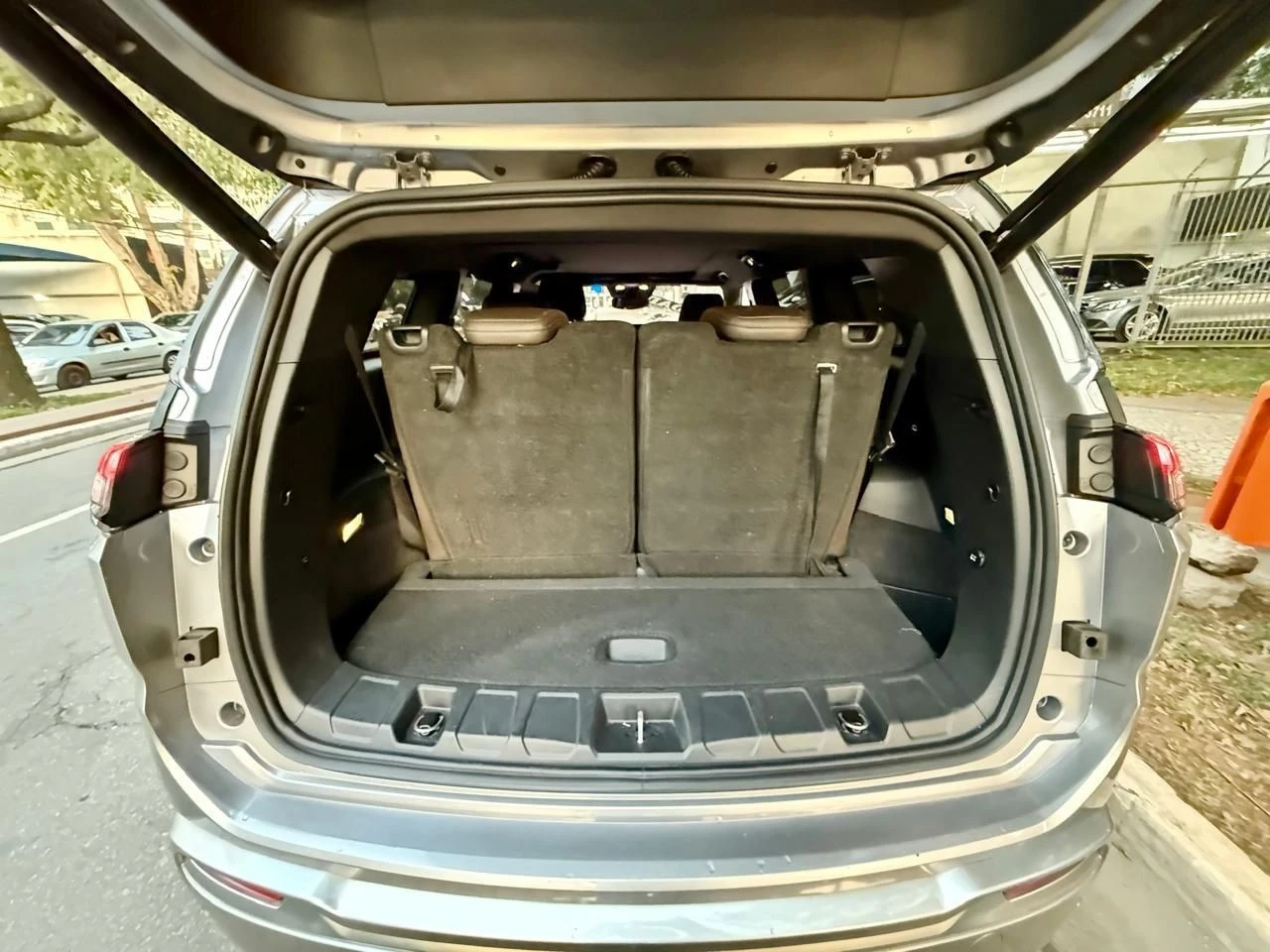 JEEP COMMANDER