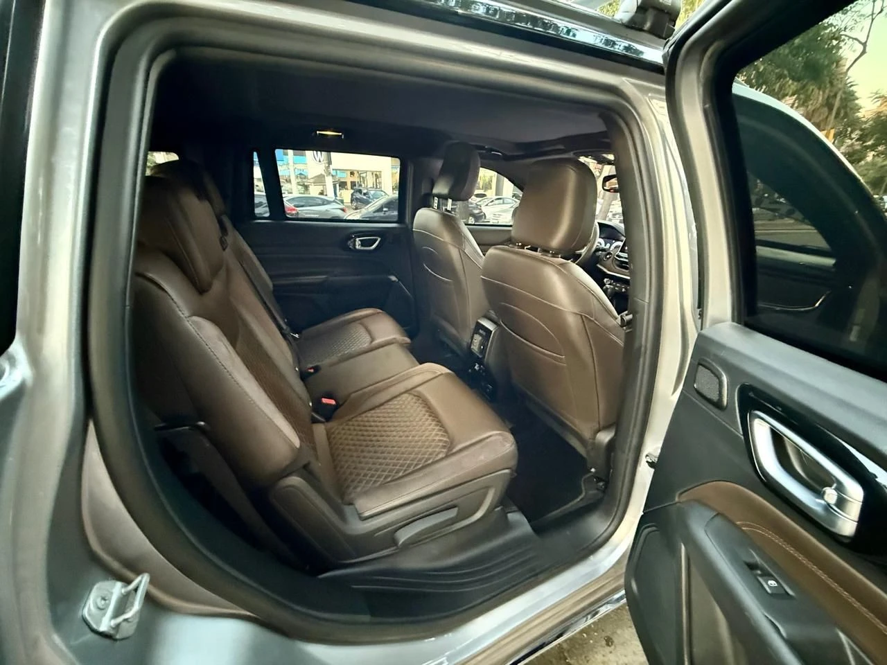 JEEP COMMANDER