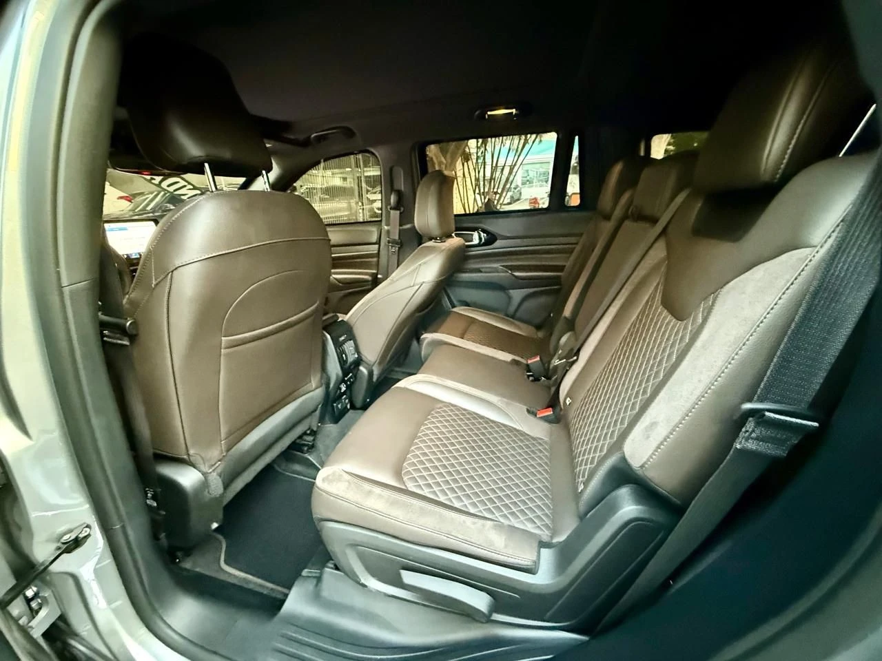 JEEP COMMANDER