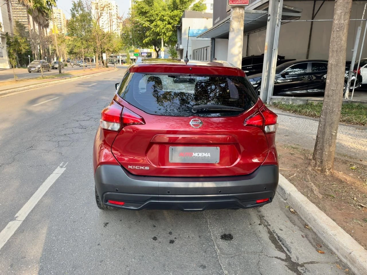 NISSAN KICKS