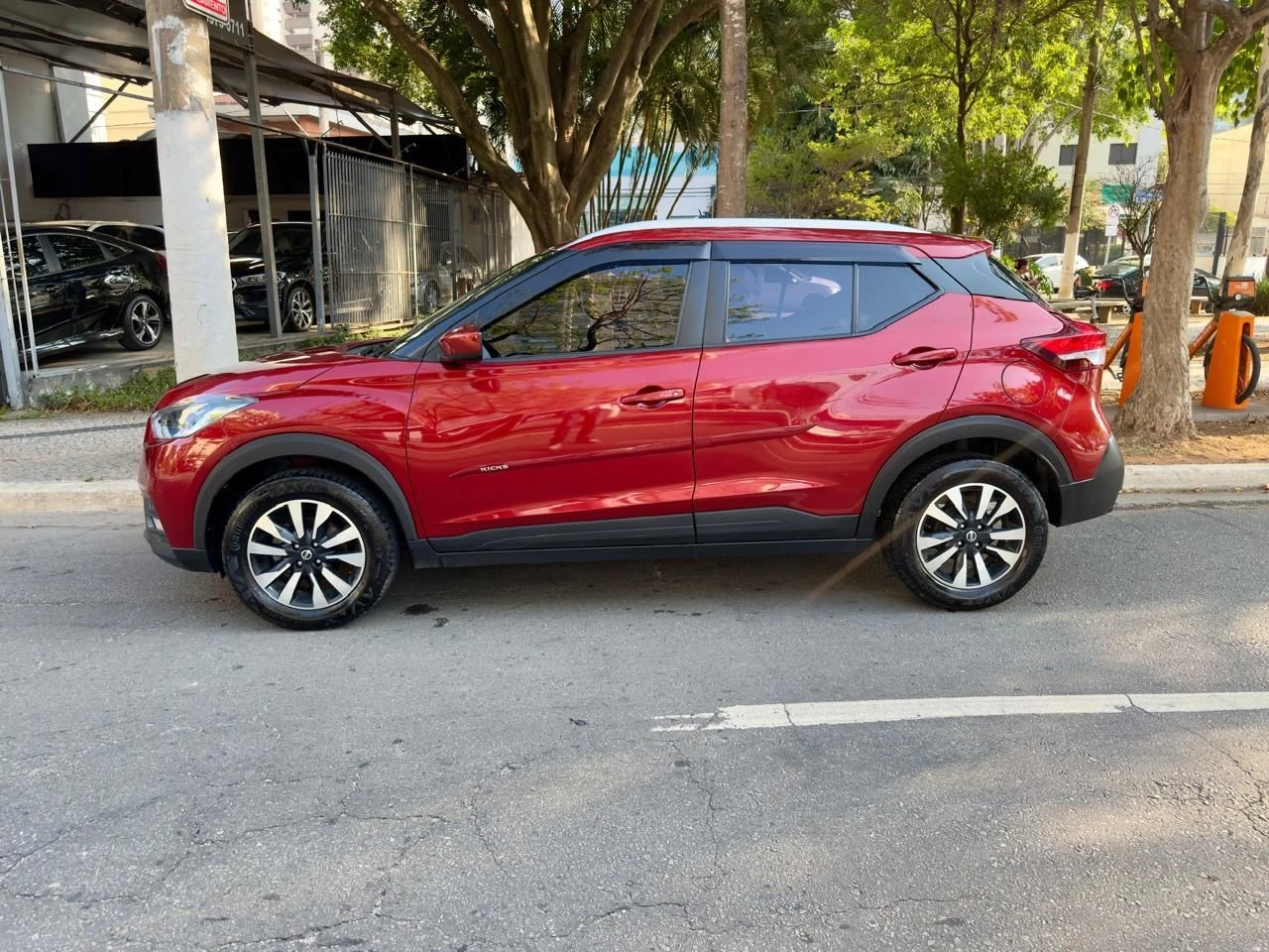 NISSAN KICKS