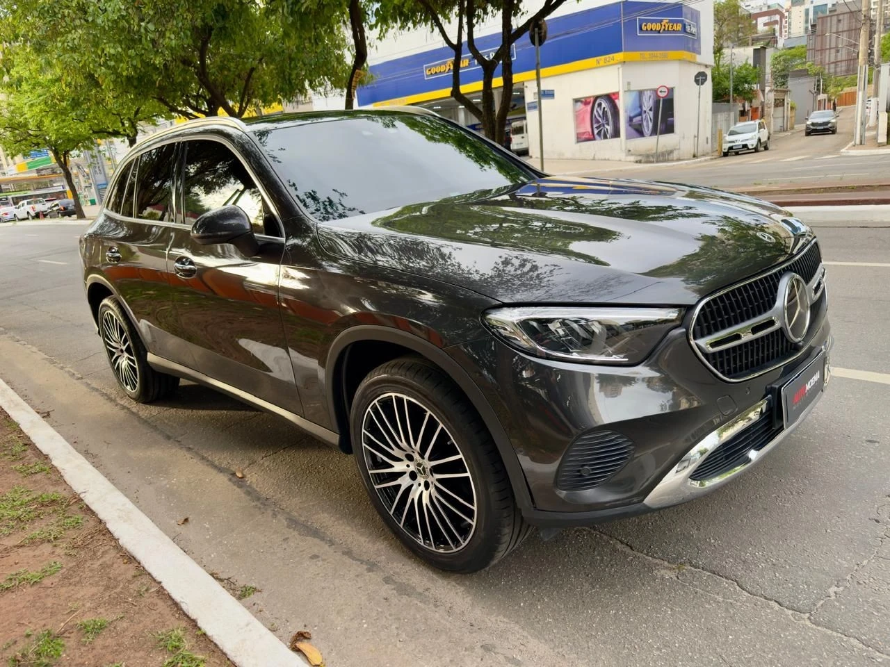 MERCEDES-BENZ GLC 300
