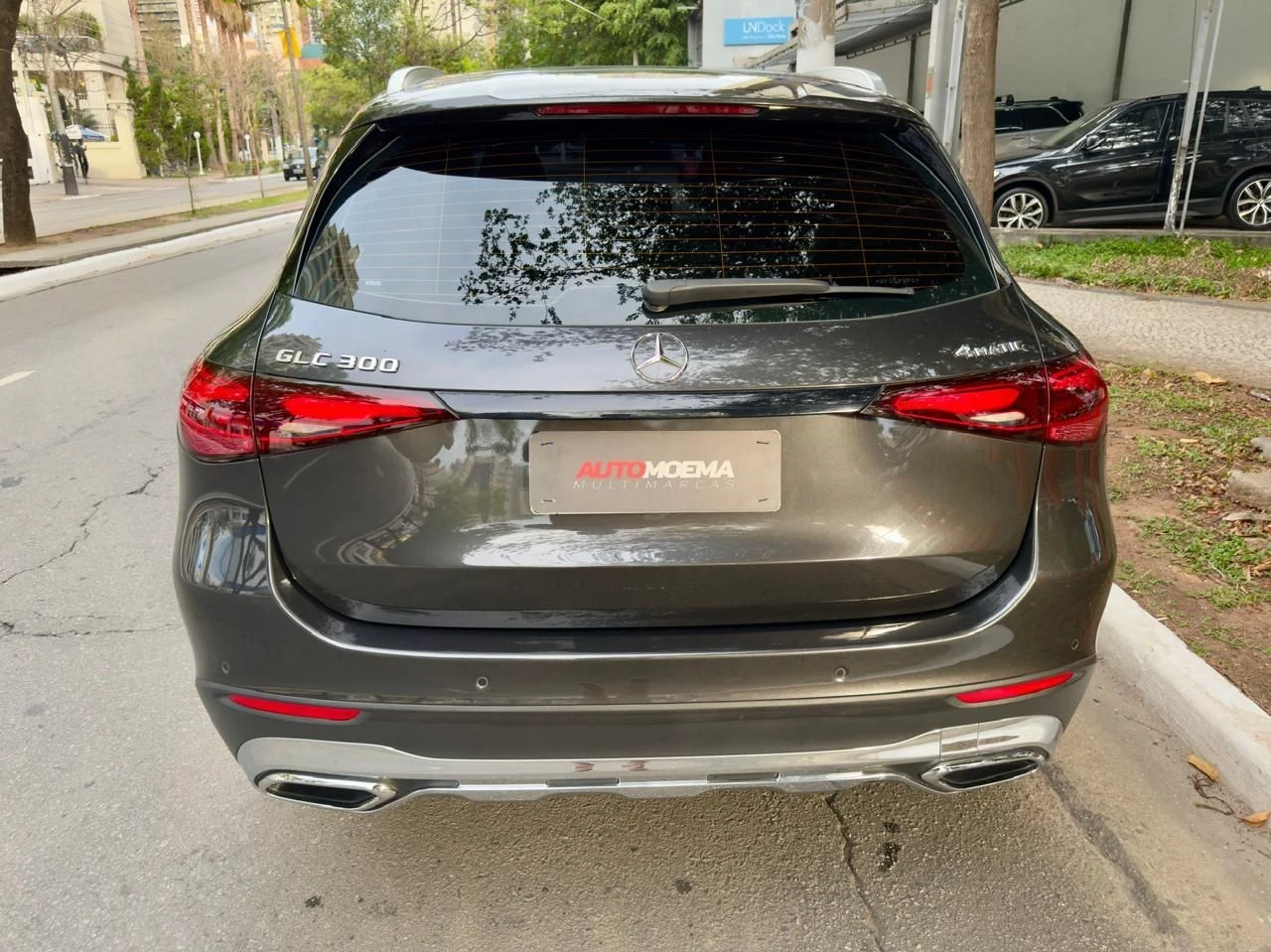 MERCEDES-BENZ GLC 300