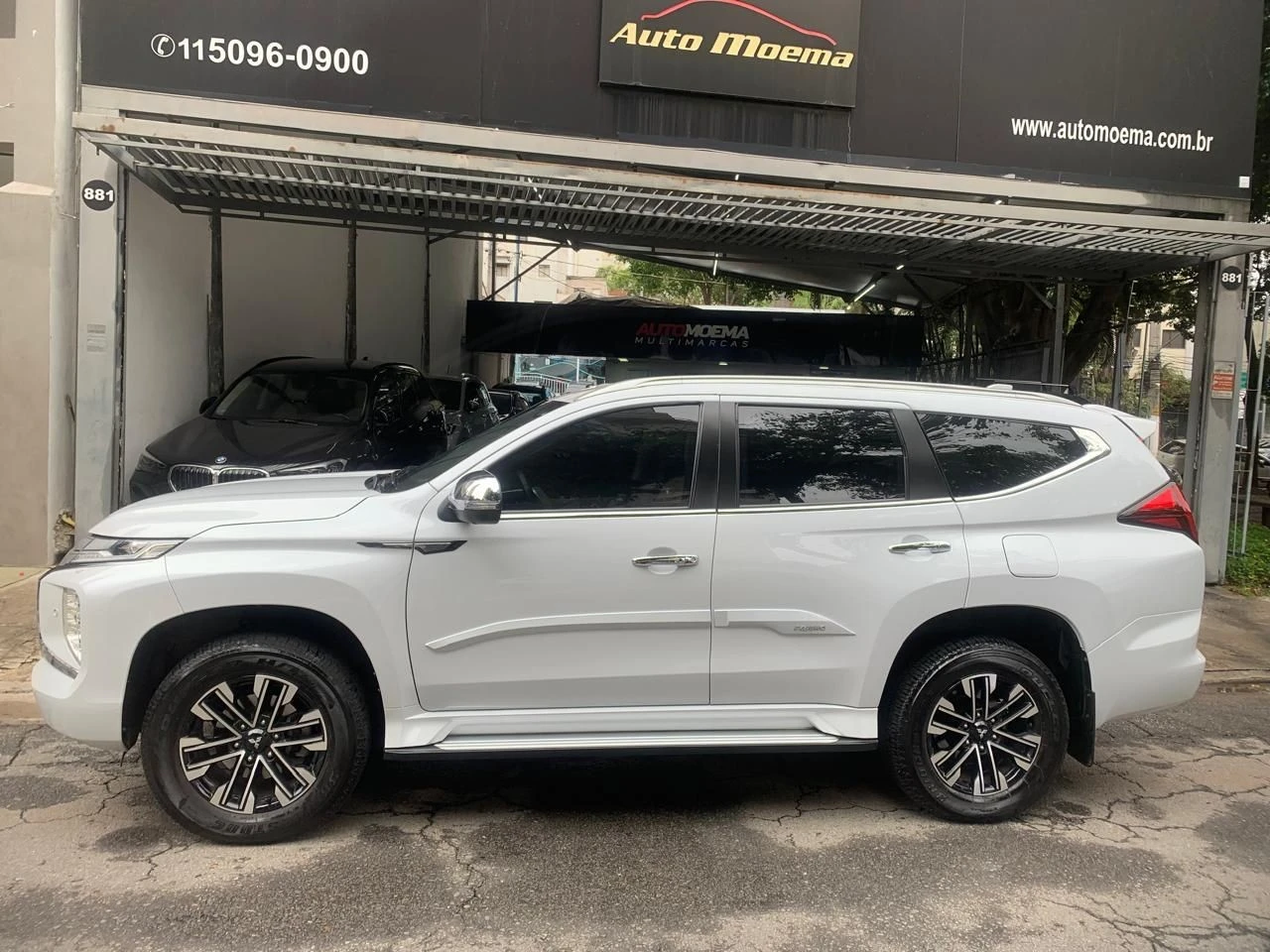 MITSUBISHI PAJERO SPORT