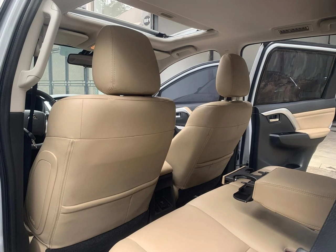 MITSUBISHI PAJERO SPORT